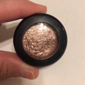 MAC eyeshadow sweet heat